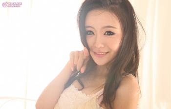 �����˿˹�����Ƶ���Ϻ���ó����2000�ֽ�� �൱��3�����򳡴�С...